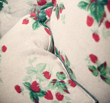 COUSSIN LIN WABI SABI LES FRAISES 40x60 CM - MAISON DE VACANCES