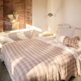 COUSSIN VICHY COTTAGE À VOLANTS BOIS DE ROSE 30x40 CM - MAISON DE VACANCES