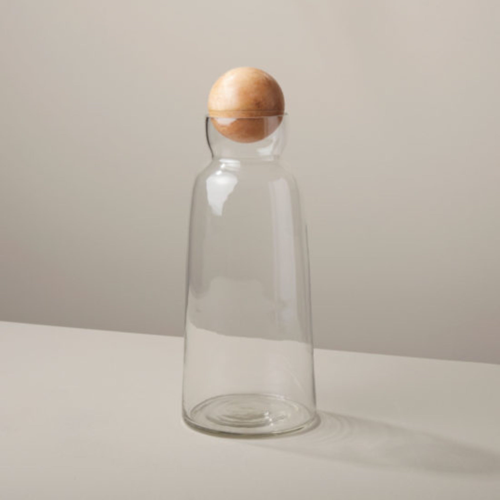 CARAFE EN VERRE STRIÉ – Le BO Magasin