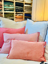 COUSSIN LIN LAVÉ FROISSÉ BONBON GIVRÉ 40X60 - MAISON DE VACANCES