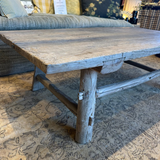 TABLE BASSE EN ORME - 129 x 67 x H 40 CM