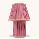 LAMPE MYRA EN SOIE FUSCHIA - PETIT MODÈLE