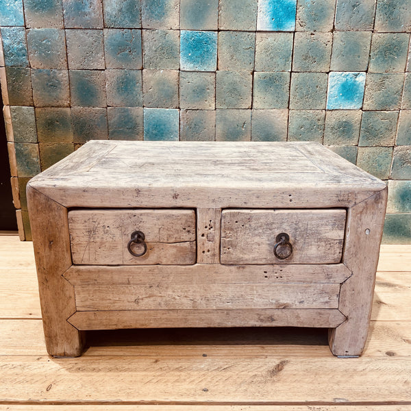 PETIT MEUBLE BAS AVEC 2 TIROIRS